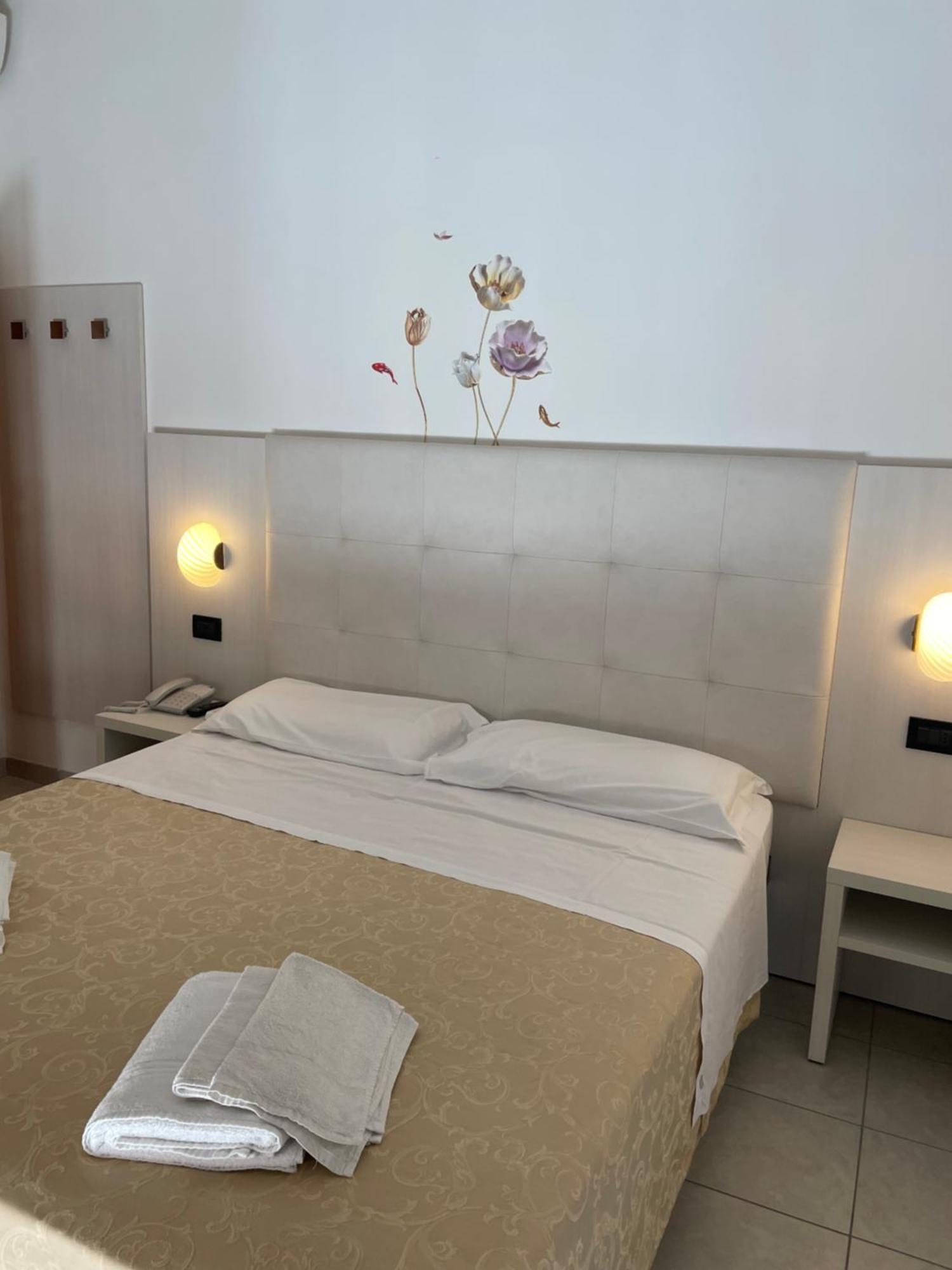 Dependance Hotel Marina Riccione Buitenkant foto